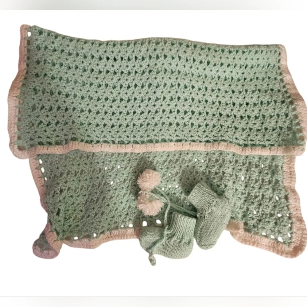 Handmade Mint White Crochet Baby Blanket Booties Set knit Tunisian Vintage Gift
